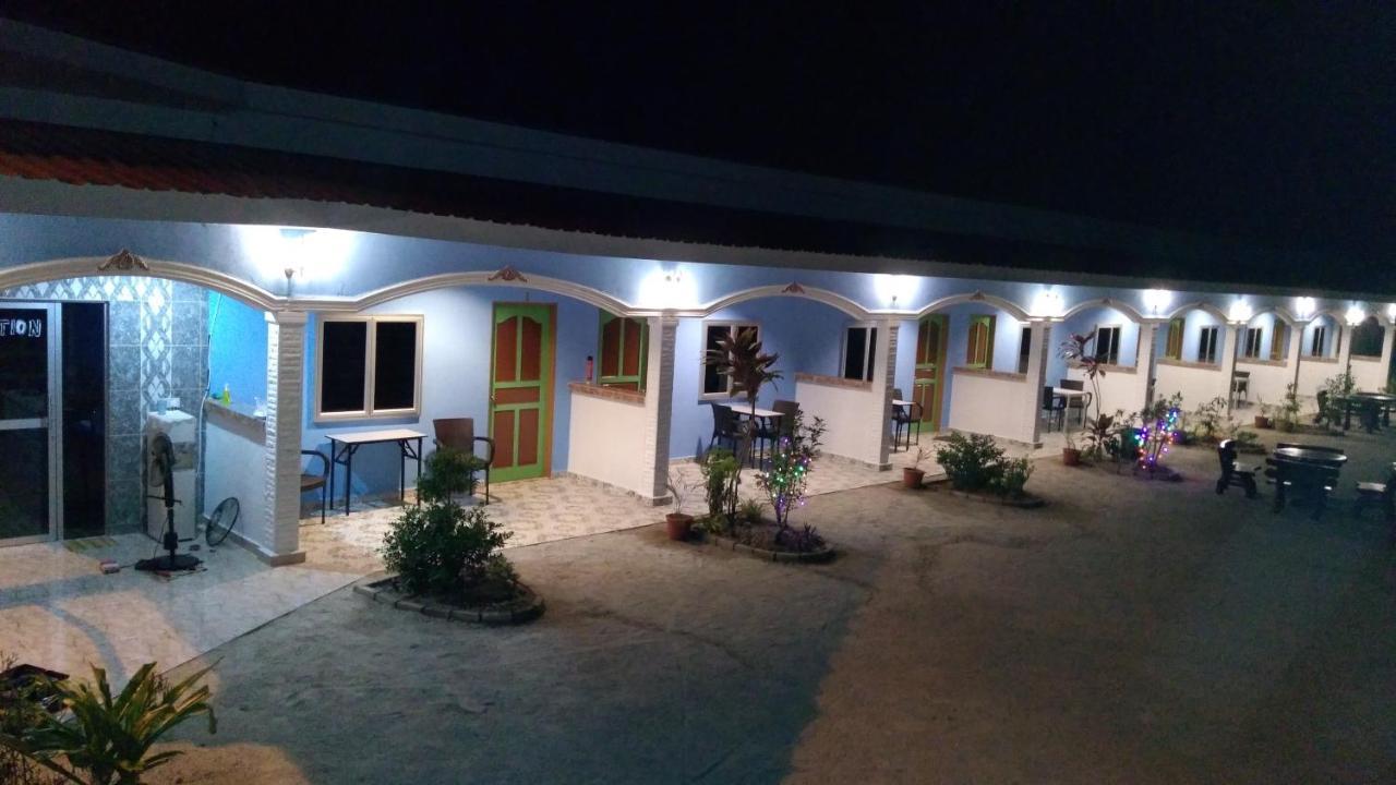 Mazza Nur Motel Pantai Cenang  Extérieur photo