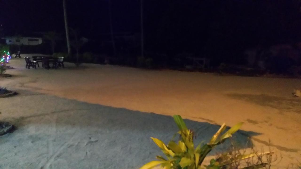 Mazza Nur Motel Pantai Cenang  Extérieur photo