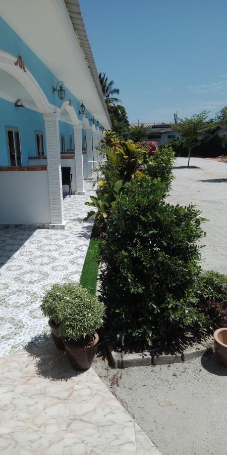 Mazza Nur Motel Pantai Cenang  Extérieur photo